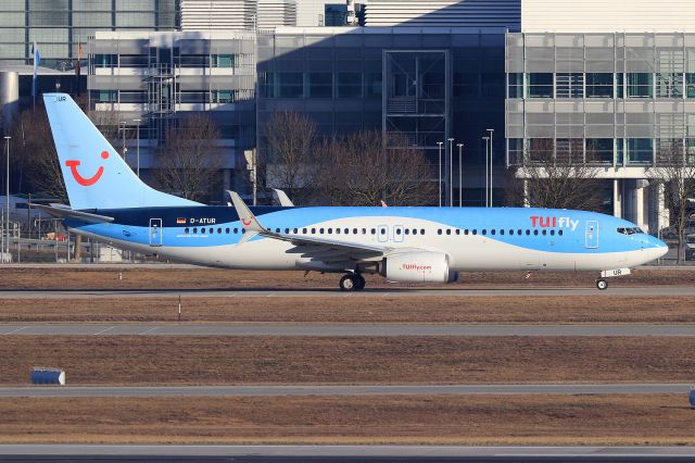 Boeing 737-800 (D-ATUR)