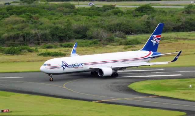 BOEING 767-300 (N378CX)