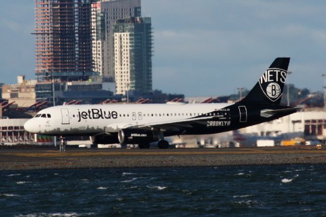 Airbus A320 (N633JB)