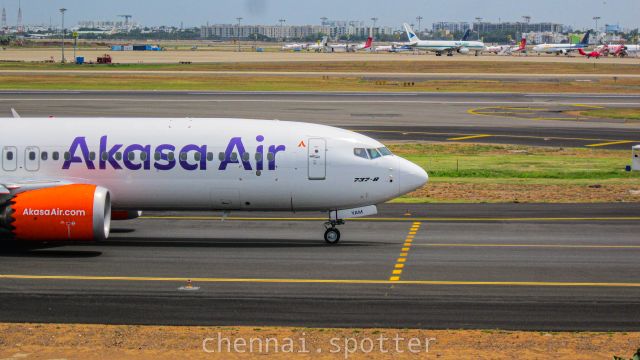 Boeing 737-700 (VT-YAM)