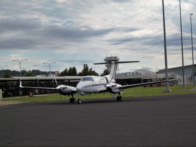 Beechcraft Super King Air 200 (VH-MVP) - VH-MVP - FD267 - Albury Airport, NSW (23-03-2017). This flight flew from Maroochydore/Sunshine Coast Airport (Marcoola, Queensland) YBSU / MCY.