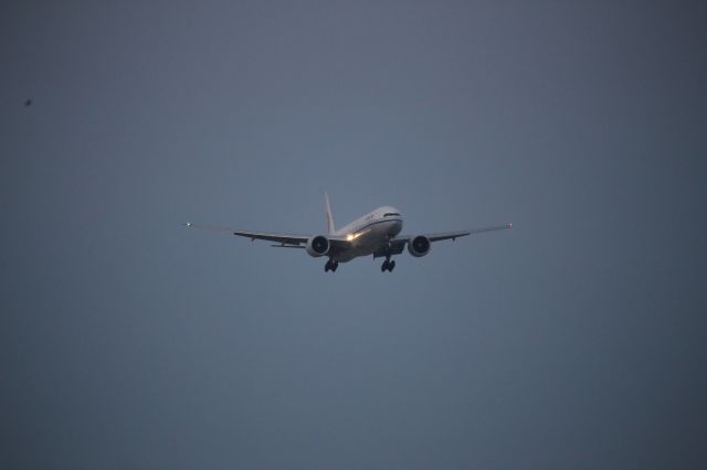 BOEING 777-300ER (B-2038)