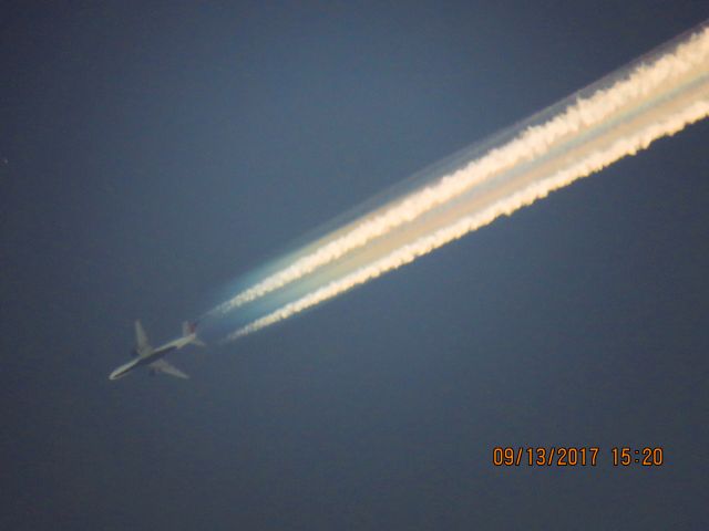 Boeing 757-200 (N682DA)