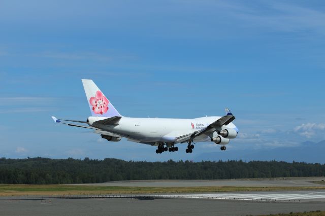 Boeing 747-400 (B-18710)