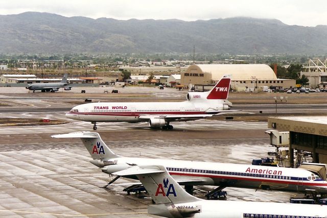 Lockheed L-1011 TriStar (N31013) - KPHX- April 1998 at rainy Phoenix - I also got video of this jet taking off. So glad I did!