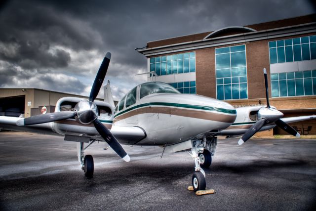 Beechcraft 55 Baron (N3590A)