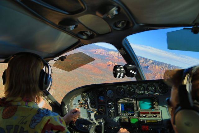 Cessna Chancellor (N55LT) - Final approch into Sedona, AZ