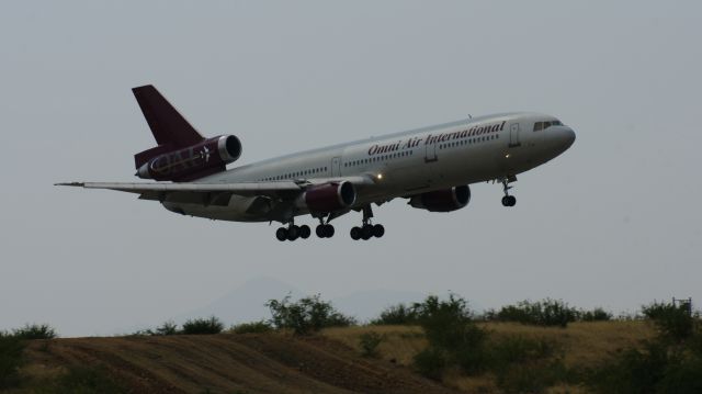 McDonnell Douglas DC-10 (N621AX)