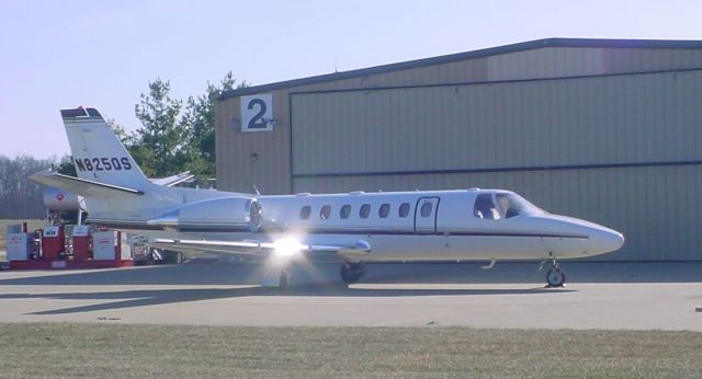 Cessna Citation V (N825QS) - Parked on ramp @ KHNB @ DCFS...