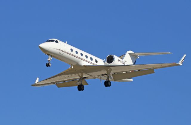 Gulfstream Aerospace Gulfstream IV (N422QS) - 1997 Gulfstream Aerospace G-IV S/N1322 - N422QS, NetJets, at KHOU