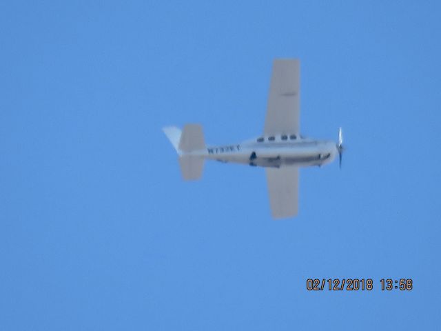 Cessna P210 Pressurized Centurion (N732ET)