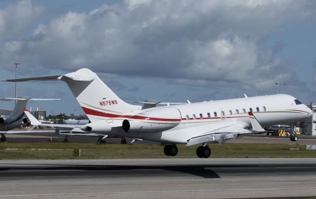 Bombardier Global Express (N575WB)