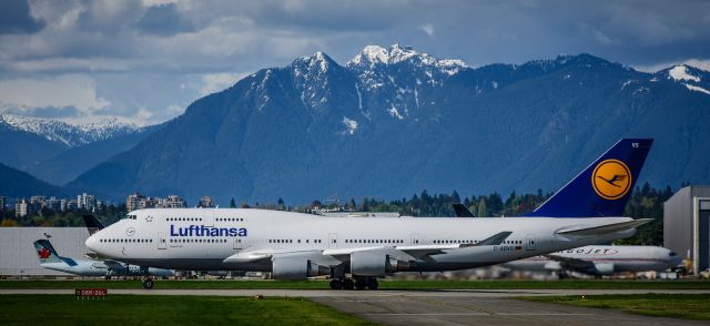 Boeing 747-200 (D-ABVS) - rolling down 26L at CYVR