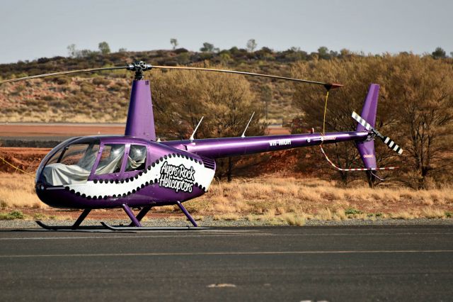 Robinson R-44 (VH-MUH)