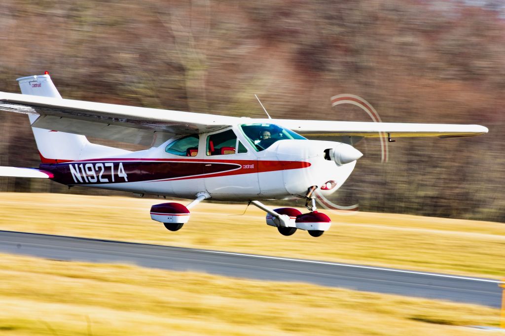 Cessna Cardinal (N19274)