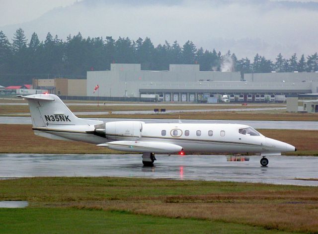 Learjet 35 (N35NK)