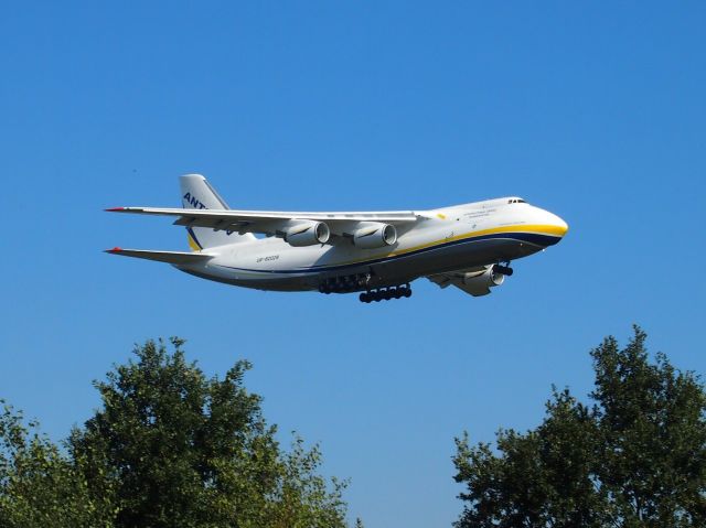 Antonov An-124 Ruslan (UR-82029)