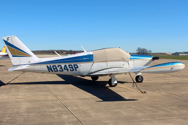 Piper PA-24 Comanche (N8349P)