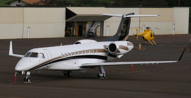 Embraer ERJ-135 (N702DR)