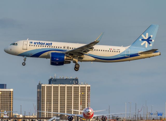 Airbus A320 (XA-JMA) - Arriving from Mexico City as Interjet 2830