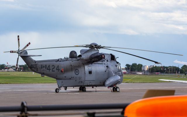 Sikorsky Sea King (N12424)