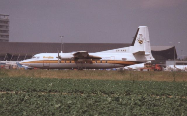 FAIRCHILD HILLER FH-227 (LN-AKB) - Fokker F27-200; cn10673; jrn 88