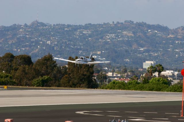 Piper Cherokee (N8258S)