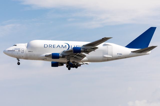 Boeing Dreamlifter (N718BA)