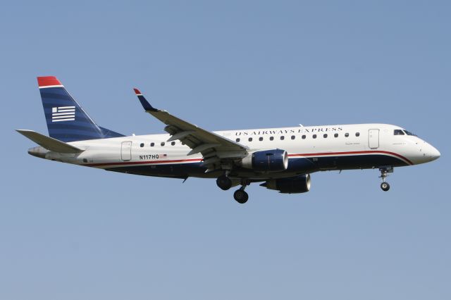 Embraer 175 (N117HQ) - August 29, 2010 - Approached Washington Reagan