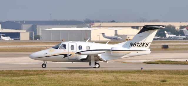 Eclipse 500 (N612KB)