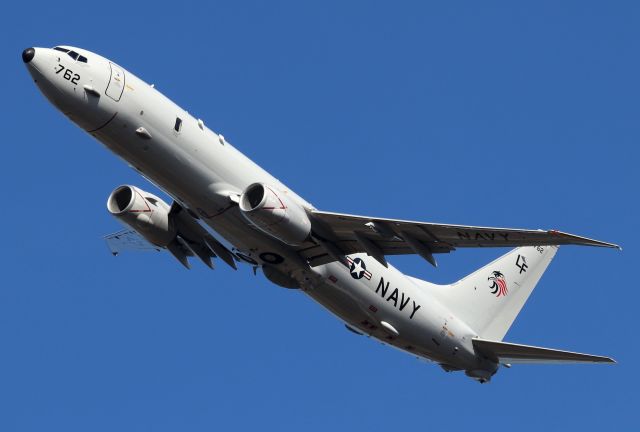 Boeing 737-700 (16-9762) - Taken from my backyard 