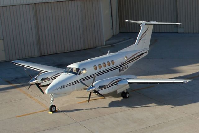 Beechcraft Super King Air 200 (N404J)