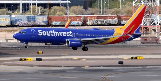 Boeing 737-700 (N8658A) - In Ground effectbr /phoenix sky harbor international airport 14OCT19