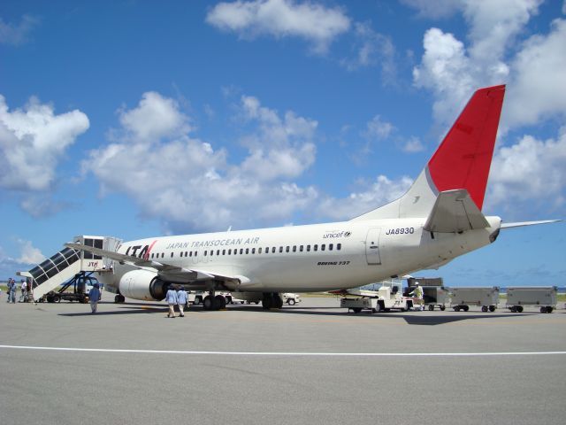 BOEING 737-400 (BON8930) - NU961 ROIG-ROYN