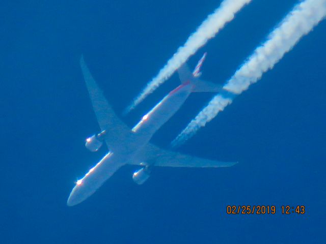 BOEING 777-300ER (N724AN)