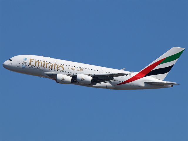 Airbus A380-800 (A6-EDP)