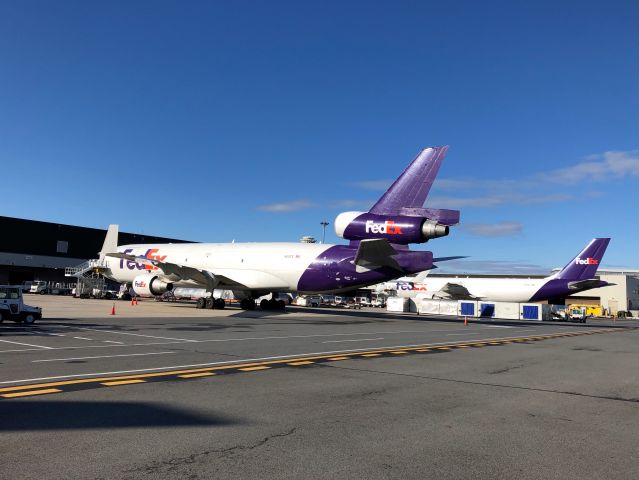 Boeing MD-11 (N621FE) - thanks DD