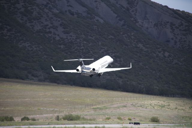 Embraer ERJ-135 (N908FL)