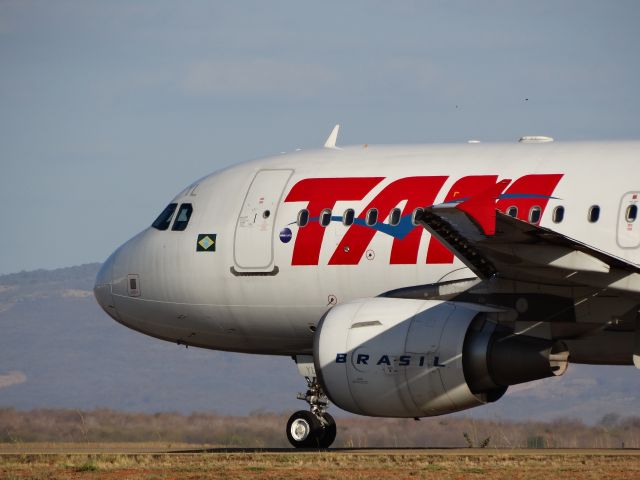 Airbus A319 (PR-MYL) - Airbus A319-112