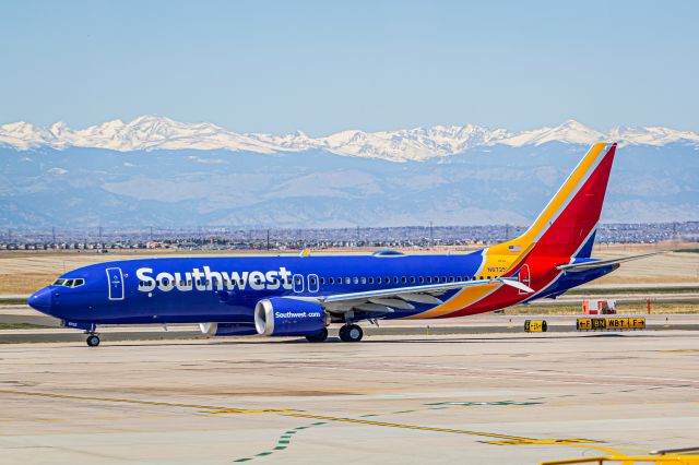 Boeing 737 MAX 8 (N8725L)