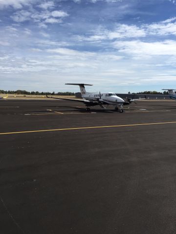 Beechcraft Super King Air 200 (N411MH)