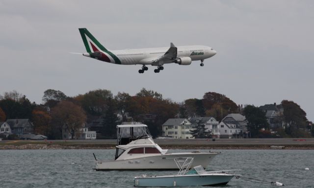 Airbus A330-200 (EI-EJI)