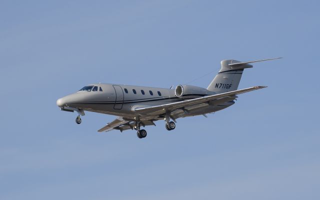 Cessna Citation III (N711GF) - Runway 20R arrival @KDPA.