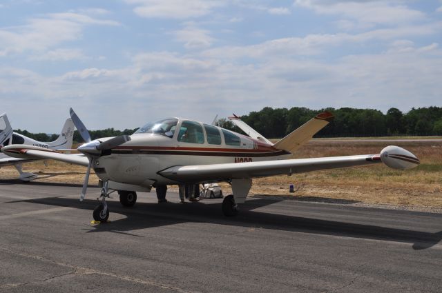 Beechcraft 35 Bonanza (N3BR)