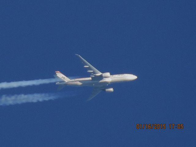 BOEING 777-200LR (A6-LRD) - Etihad Airways flight 161 from Abu Dhabi to DFW over Southeastern Kansas at 38,000 feet.