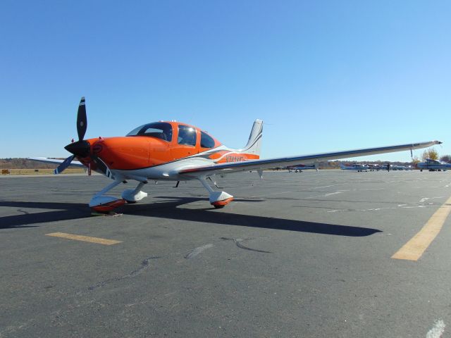 Cirrus SR-22 (N741KF)