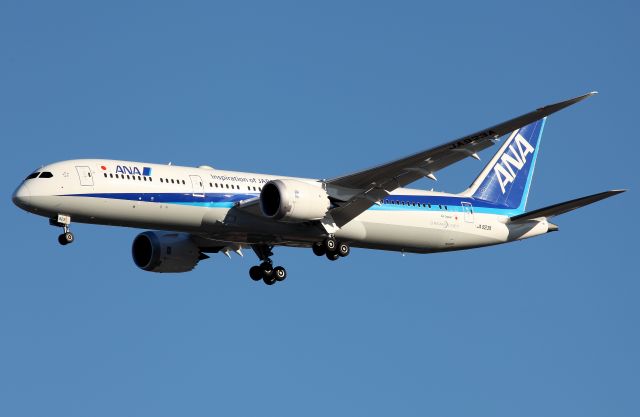 JA923A — - Short Final to Rwy 16R