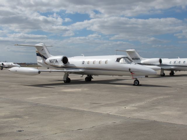 Learjet 35 (N37TA) - A fast and powerful 35.