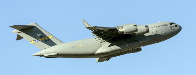 Boeing Globemaster III (N99206)