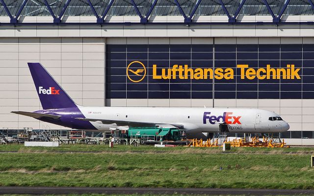 Boeing 757-200 (N903FD) - fedex b757-2b7 n903fd at shannon 18/9/18.